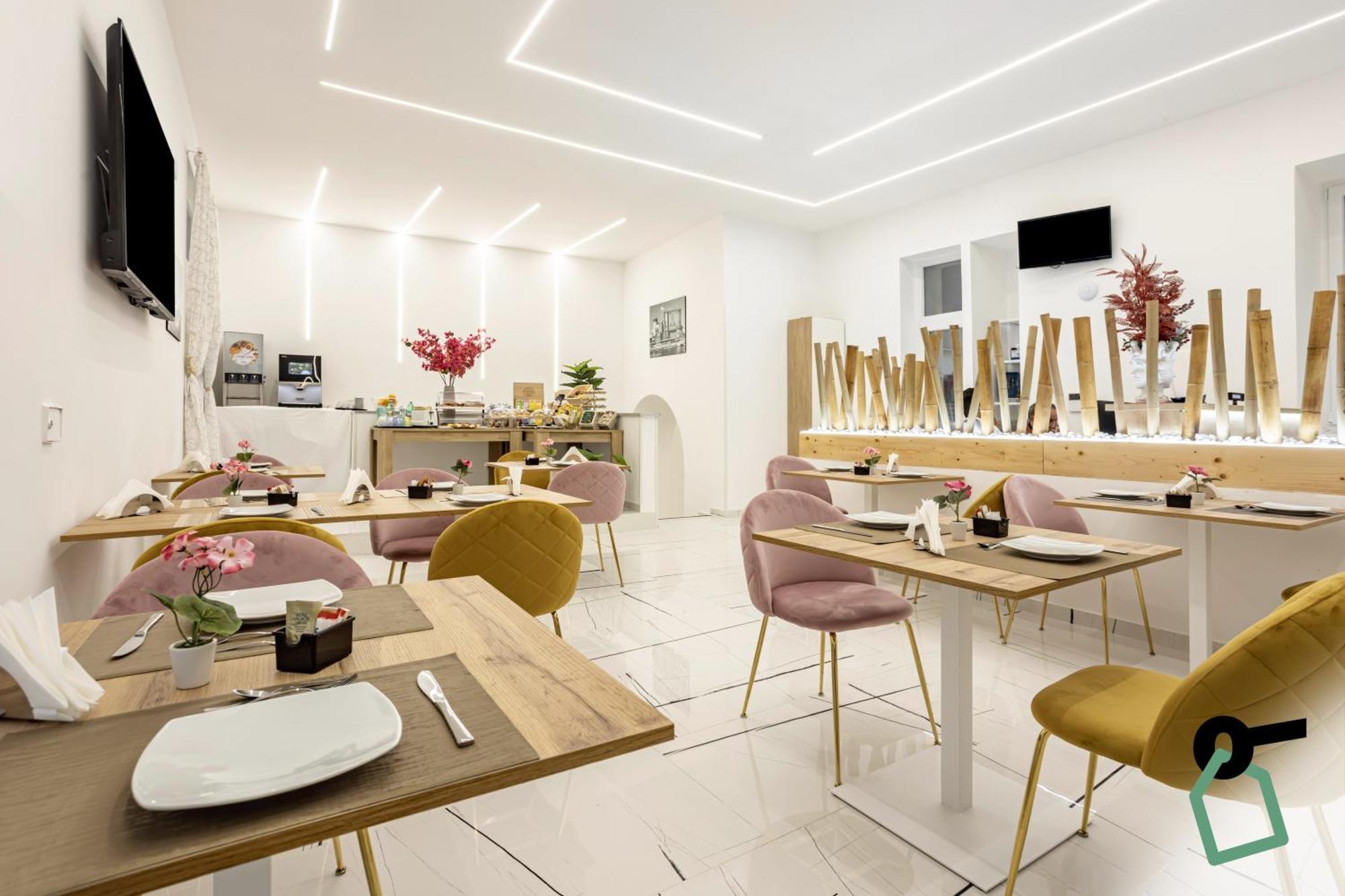 Hotiday Room Collection - Napoli Sant'Arcangelo Ngoại thất bức ảnh