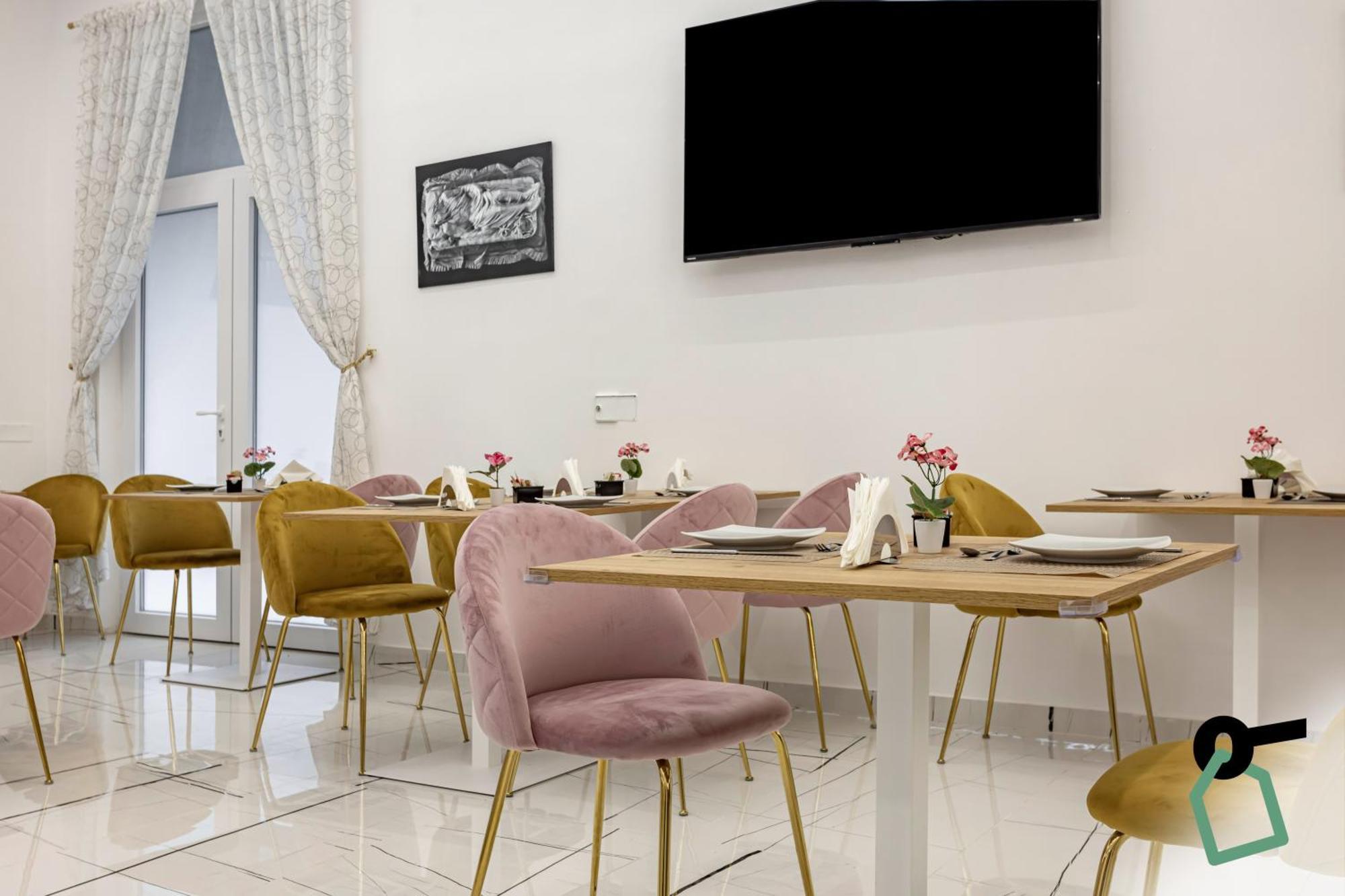 Hotiday Room Collection - Napoli Sant'Arcangelo Ngoại thất bức ảnh